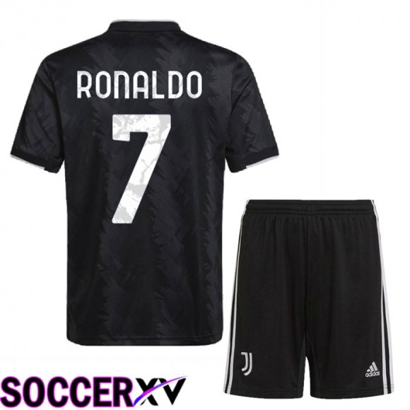 Juventus (Ronaldo 7) Kids Away Jersey 2022/2023