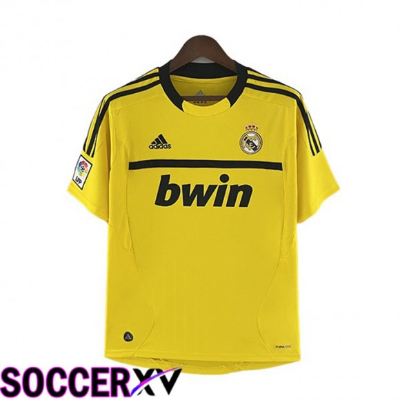 Real Madrid Retro Jersey Goalkeeper Yellow 2011-2012